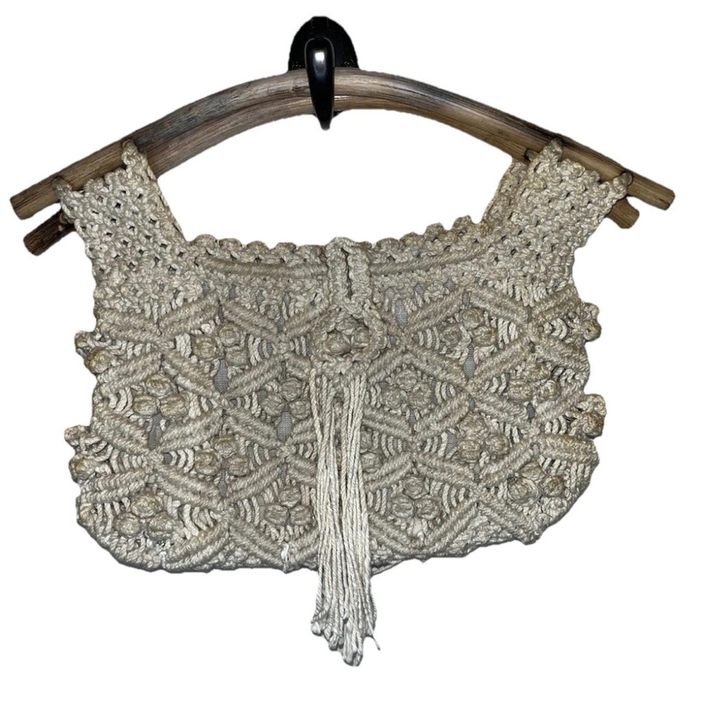 Mister Ernest VTG Cream Macrame Boho Handheld Purse W/ Curved Wooden Handle VGUC